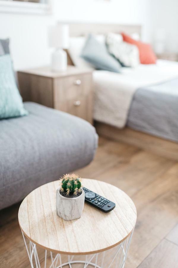 "Green Oasis Apartment" Лвив Екстериор снимка